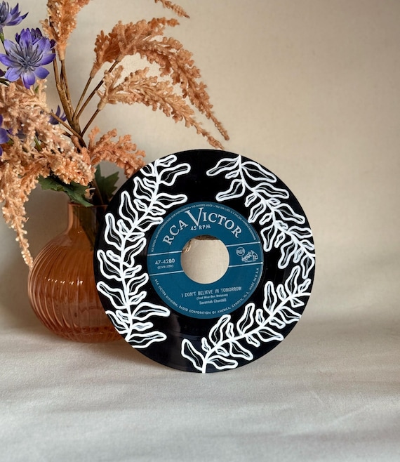 Leaf Vine Vinyl Record Art, Minimalist Home Decor