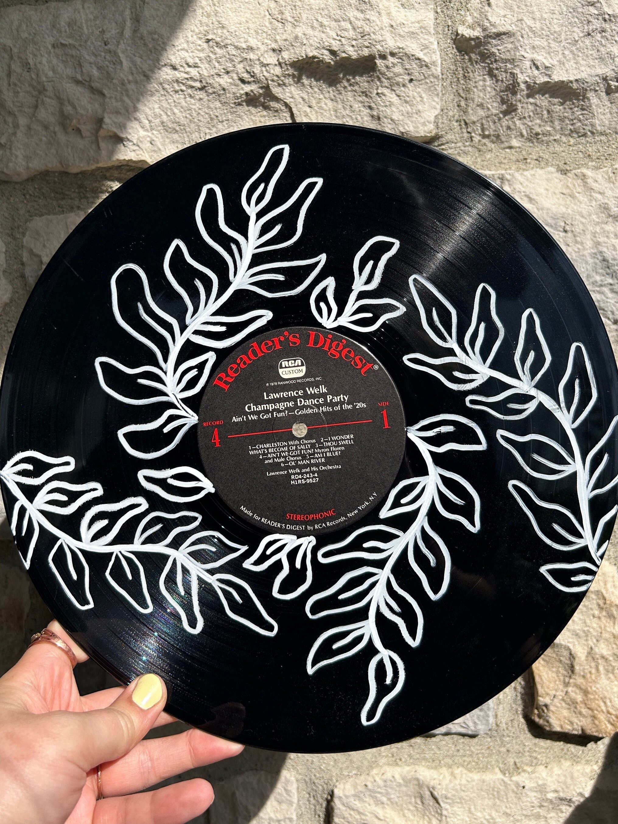 Vinyl Record Painting Simple Leaf Design - Etsy