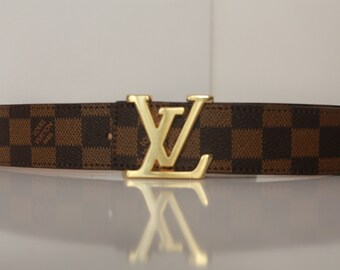 red gucci belt with stars