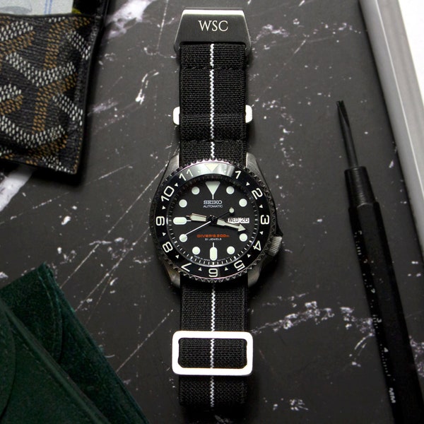 Pulseira elástica para relógio French Marine Nationale 'Stealth Black' Parachute, preta e branca (20 mm e 22 mm)