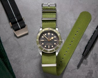 Bracelet de montre tubulaire vert chasseur traditionnel, vert (20 mm et 22 mm)