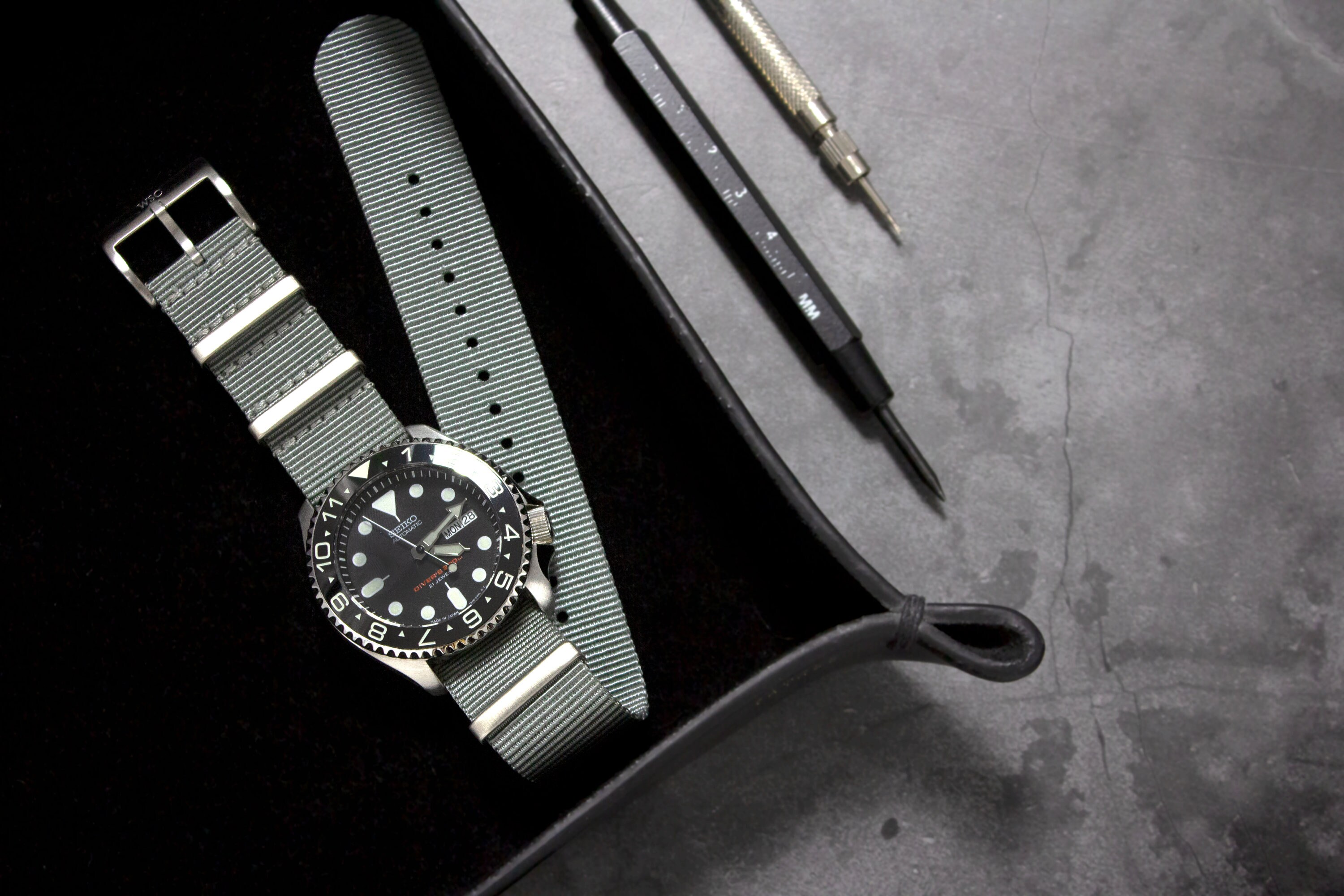 Reloj tubular m 1087 new arrivals
