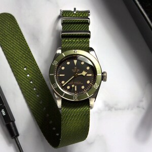 green nato strap