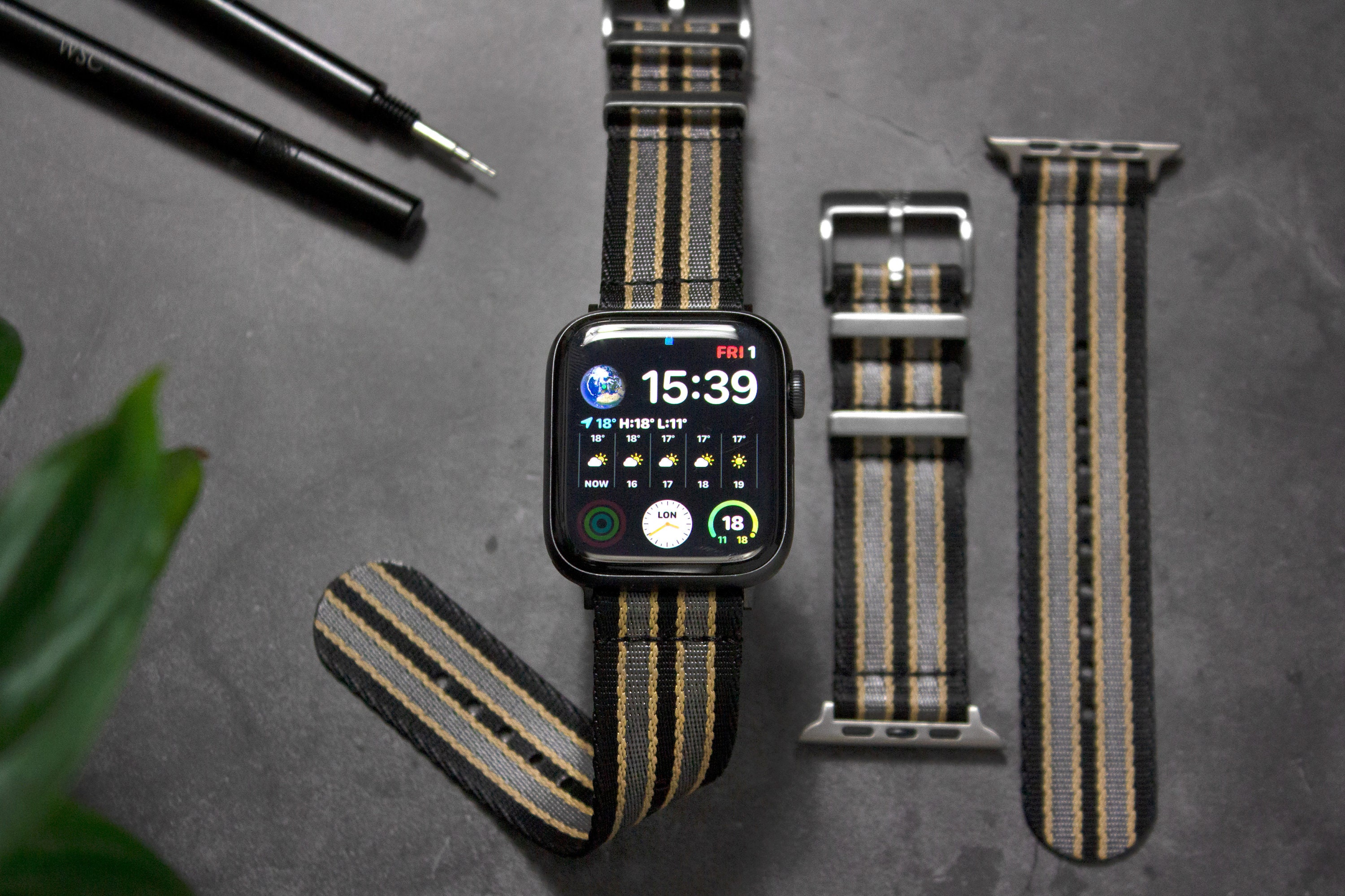 Fragment Design Apple Watch NATO 20mm-