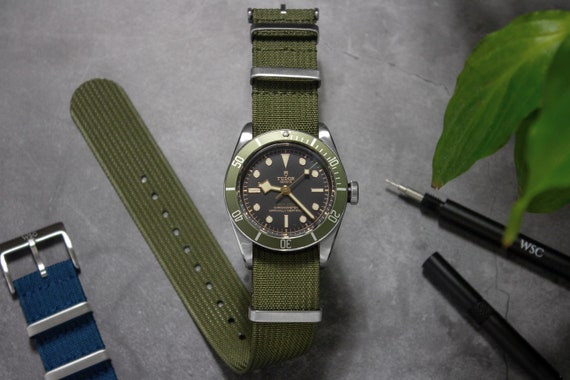Military Green Ribbed Nylon Watch Strap, Green (20mm & 22mm)