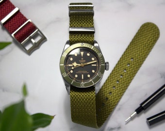 Bracelet de montre à chevrons vert émeraude, vert, boucle de style Tudor (20 mm et 22 mm)