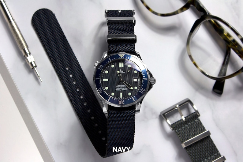 Collection Tudor Twill Vert, gris, kaki, bleu, bracelet de montre monobloc 20 mm et 22 mm Navy