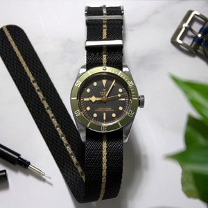 Pulseira de relógio Khaki Tudor Twill, peça única, com passagem única, preto cáqui (20 mm e 22 mm)