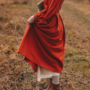 Enagua con encaje de lino