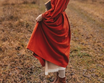 Petticoat with linen lace