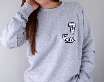Sweat-shirt personnalisé College Zebra Initial, excellente idée de cadeau de mode pour elle ce Noël