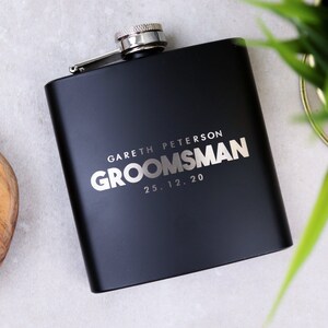 Regalo personalizado para el PADRE DE LA NOVIA, padrino de boda, padrino de boda, petaca negra mate