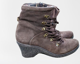 Bruine suède vintage enkellaarzen met veters en middelhoge hakken platform dames maat 39 EU/ 8,5 VS/ 6 VK
