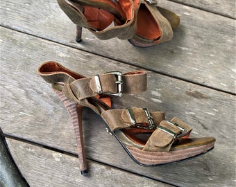Fersen Sandalen vintage grau Wildleder braun Schuhe Damen Größe 37 EU/ 4 UK/ 6,5 US