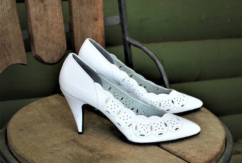 White vintage shoes heels women wedding 