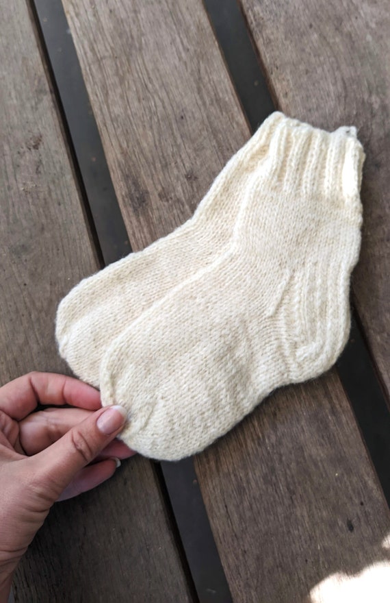 Vintage new socks wool kids white hand knitted she
