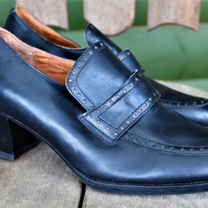 Shoes black boots vintage women leather medium heels pumps oxford Size 39/ 5.5 UK/ 8.5US