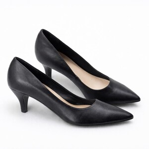 Black vintage heels shoes pumps women leather Stockholm design group Size  3.5 UK/ 36 EU/ 6 US
