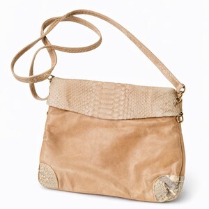 Bolso vintage de piel suave color beige Karma Koma pitón para mujer