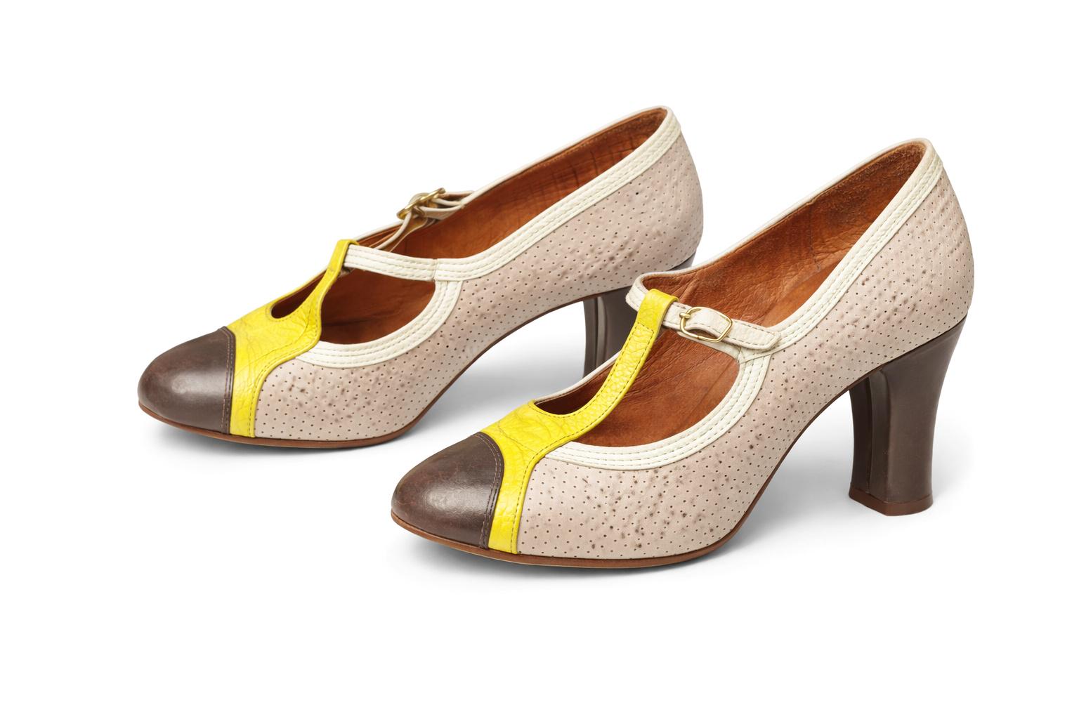 Vintage Chie Mihara pumps with strip beige yellow brown medium heels…