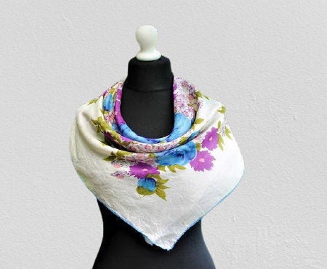 Vintage silk scarf white blue purple floral gift for her, foto 1 di 5