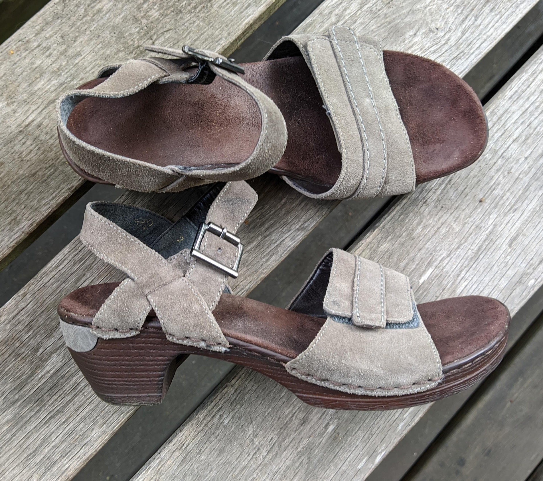 PREMIERE 70 SANDAL IN LIGHT BROWN SUEDE WITH CRYSTALS