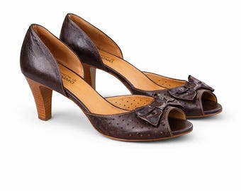 Bruine pumps open teen pin-up leren schoenen hakken dames Massimo Dutti gemaakt in Italië Maat 38 EU/ 7,5 VS/ 5 VK
