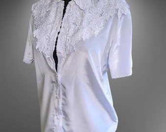 Vintage white blouse shirt women embroidered with laces short sleeves 80's fashion Size S made in Italy