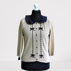 Cardigan Beige Vintage Frauen schwarzen Kragen Pullover mit schwarzem Band Größe M L