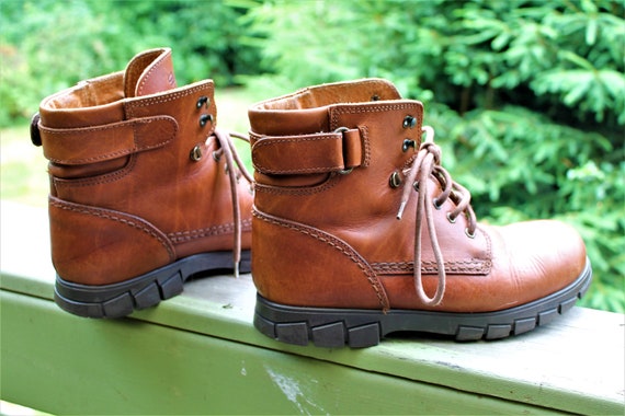 Brown vintage shoes boots leather grunge unisex me