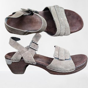 Vintage Grau Wildleder Schuhe Sandalen braun Mules Damen Clogs bequem Gr. 38 EU/ 7,5 US/ 5 UK