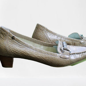 Beige leather shoes pumps vintage Hogl women comfy medium heels Size 7 UK/ 41 EU/ 9.5 US/ 25.7 cm/ 10.12&quot;