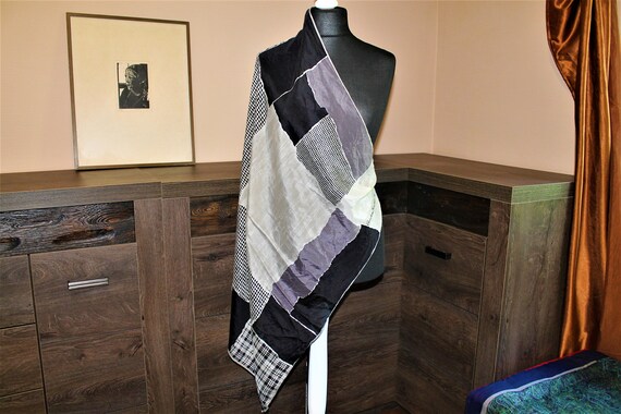 Silk scarf black grey ornamented vintage Christia… - image 4