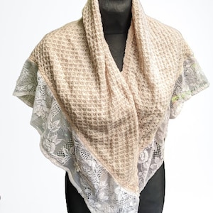 Vintage scarf triangle off white beige satin women boho knitted lace