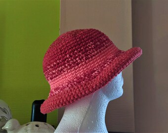 ピンクのシャビーシックな帽子、バケツ、コーラル、ウェアラブルアート