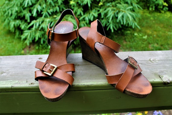 Sandals Brown Leather Vintage Made in Italy With Buckle Platforms Gift for Her Size 39 EU 6 UK 8.5 US 25.5 Cm 10 Inches Etsy