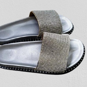 Silver slippers beach shoes vintage women Size 40 EU/ 9 US/ 6.5 UK