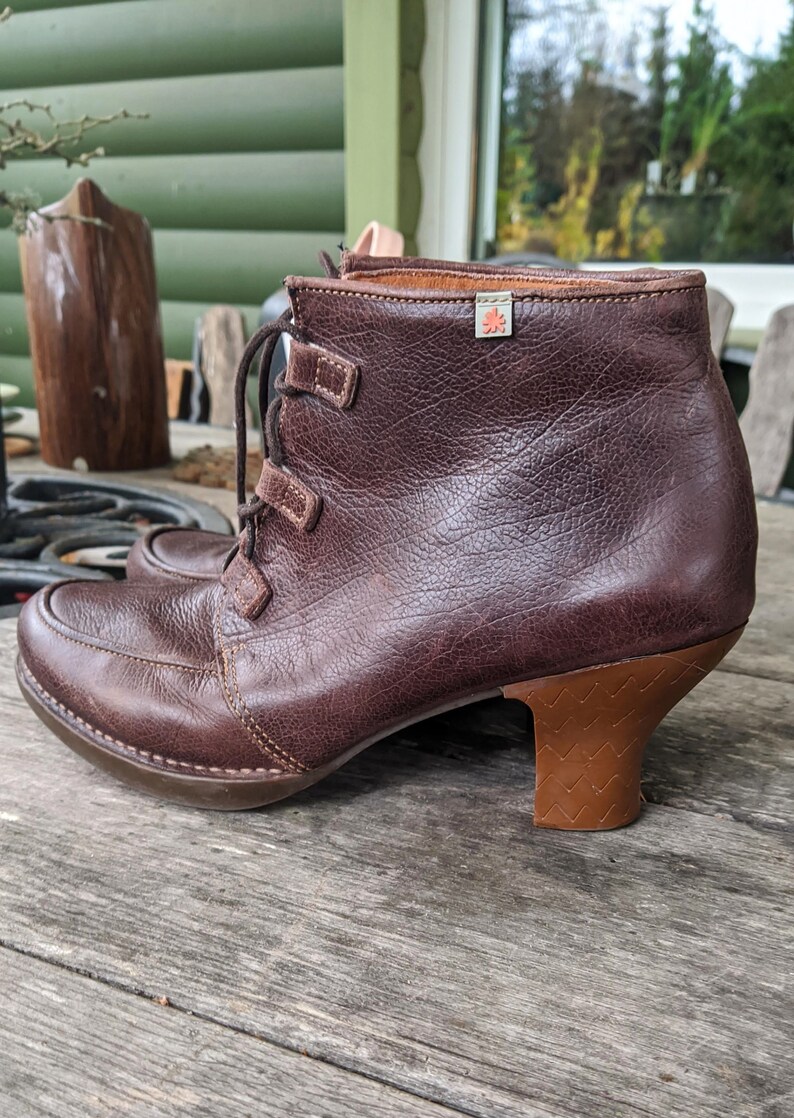 Brown vintage shoes ankle boots medium heels leather women laced ART Size 40 EU/ 9 US/ 6,5 Uk image 6