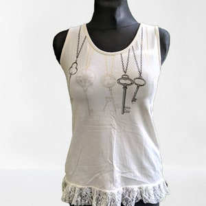 White vintage T shirt top blouse lace key women Size S tees