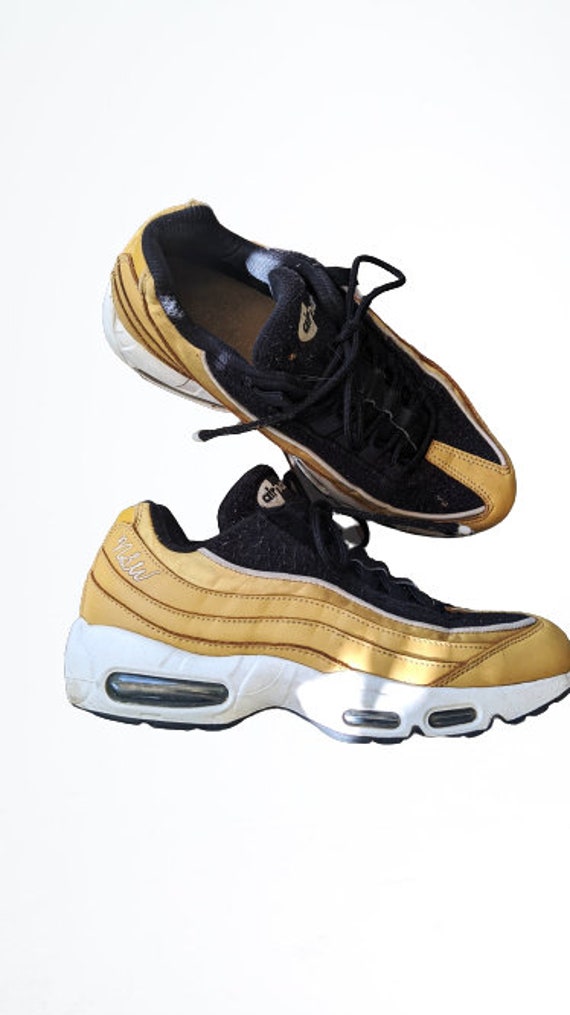 nike size 9 womens to mens