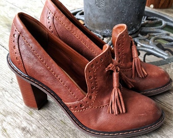 Brown heels shoes women leather vintage pumps Clarks Size 39-38 EU/ 6-6.5 UK/ 7.5-8.5 US