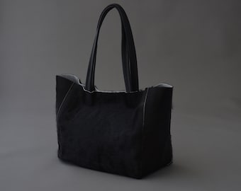 cowhide tote, cowhide tote bag, black cow fur bag, shoulder bag, leather tote. Exotic cowwhide from Argentina. Handmade