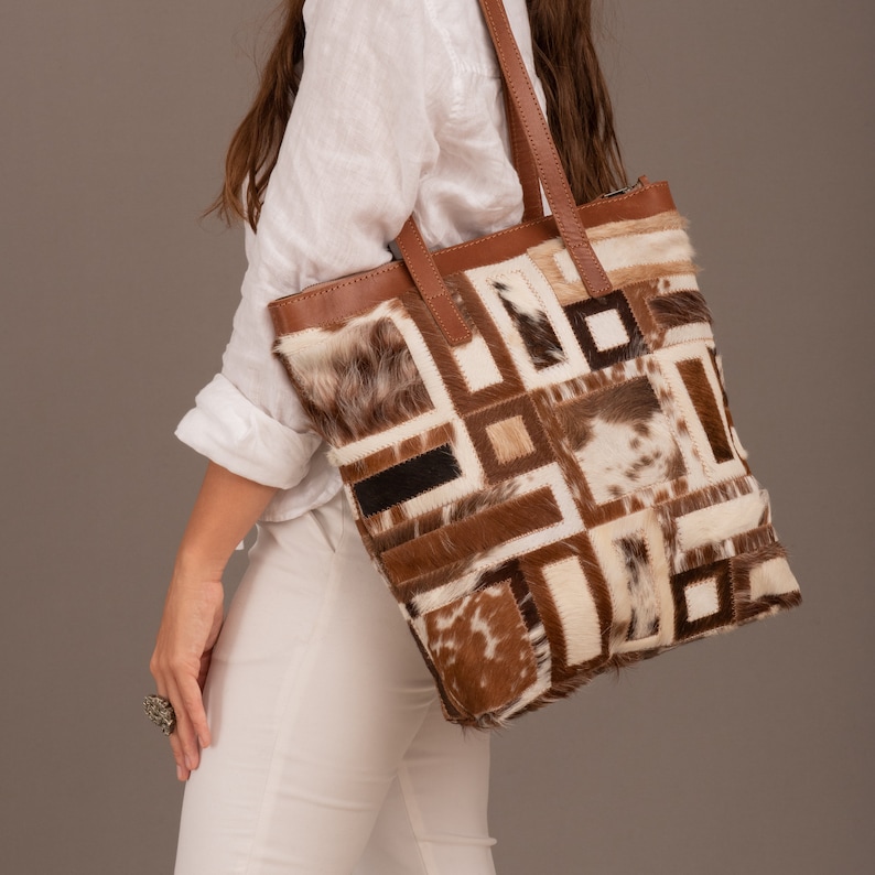 Patchwork cowhide bag, Leather bag, Cowhide shoulder bag, Cow fur bag, Cowhide tote bag, handmade in Argentina. Unique pieces image 1