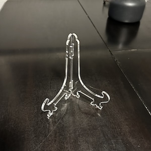 Cutzy Easel Stand 2 Pack- Free Shipping - Clear Acrylic - Great for Photos - Plates - Display Keepsakes - Weddings - Modern Design