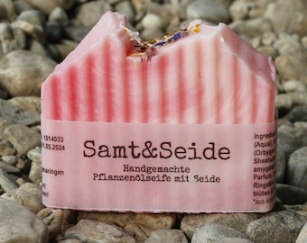 Naturseife *Samt & Seide* 120 g aus Pflanzenölen mit pflegenden Seidenproteinen, ZeroWaste, Nachhaltig, Duschseife, Hände waschen, Seife