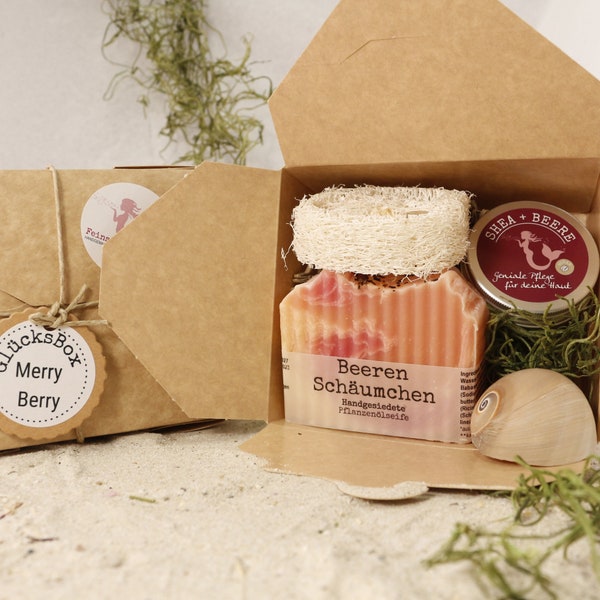 Merry Berry *GlücksBox* Naturkosmetikset – mit Naturseife, Luffascheibe und duftender Sheabutter Creme – Muttertag - Geschenkset - vegan