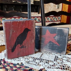 Prim Basics Crow & Star Wood Signs