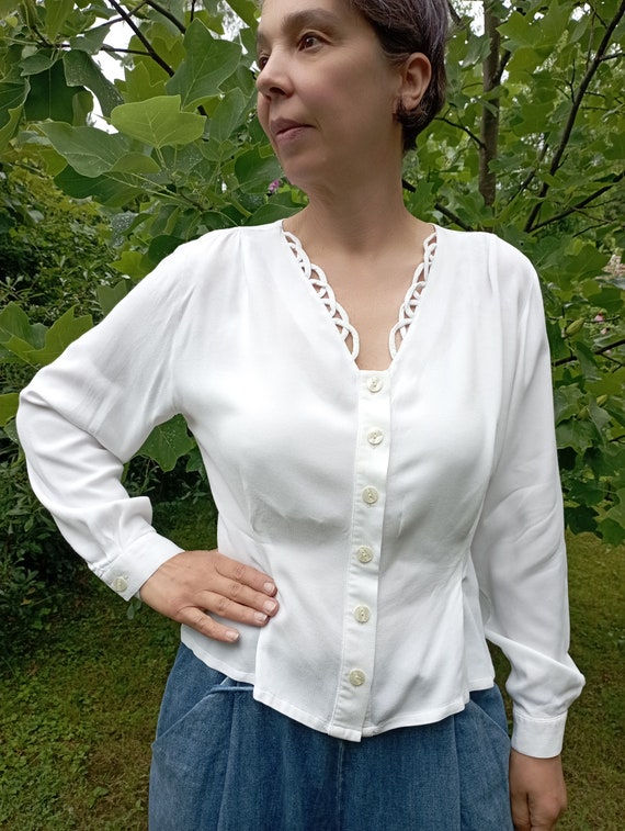 Blusa blanca entallada hotsell