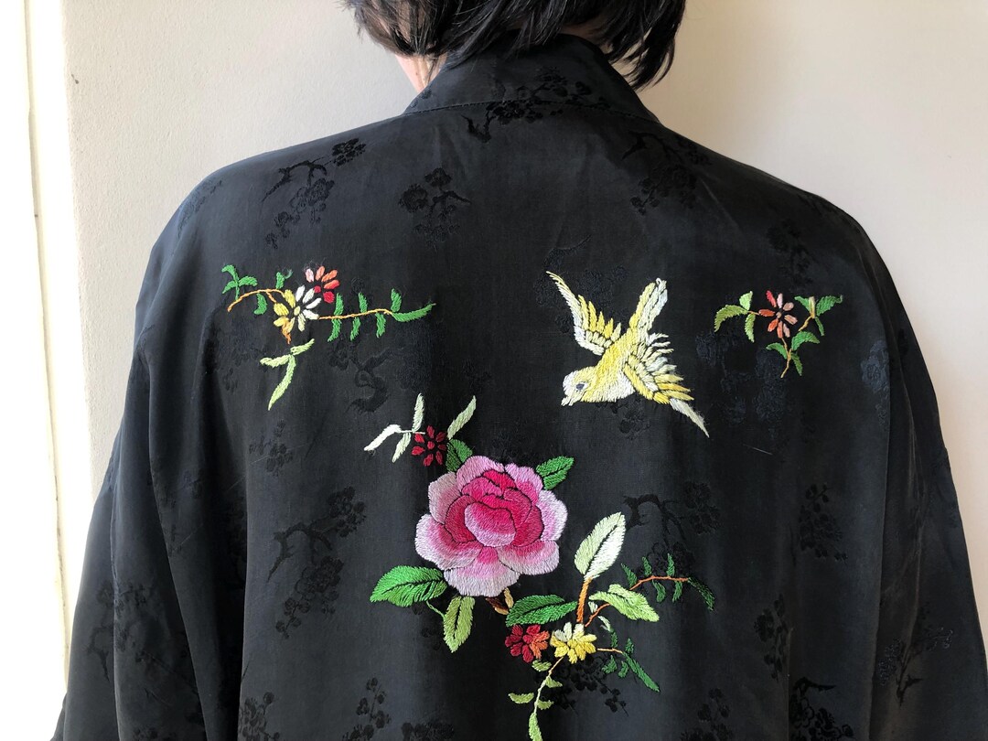 Vintage Chinese Hand Embroidered Robe. Black Kimono With Floral Hand ...