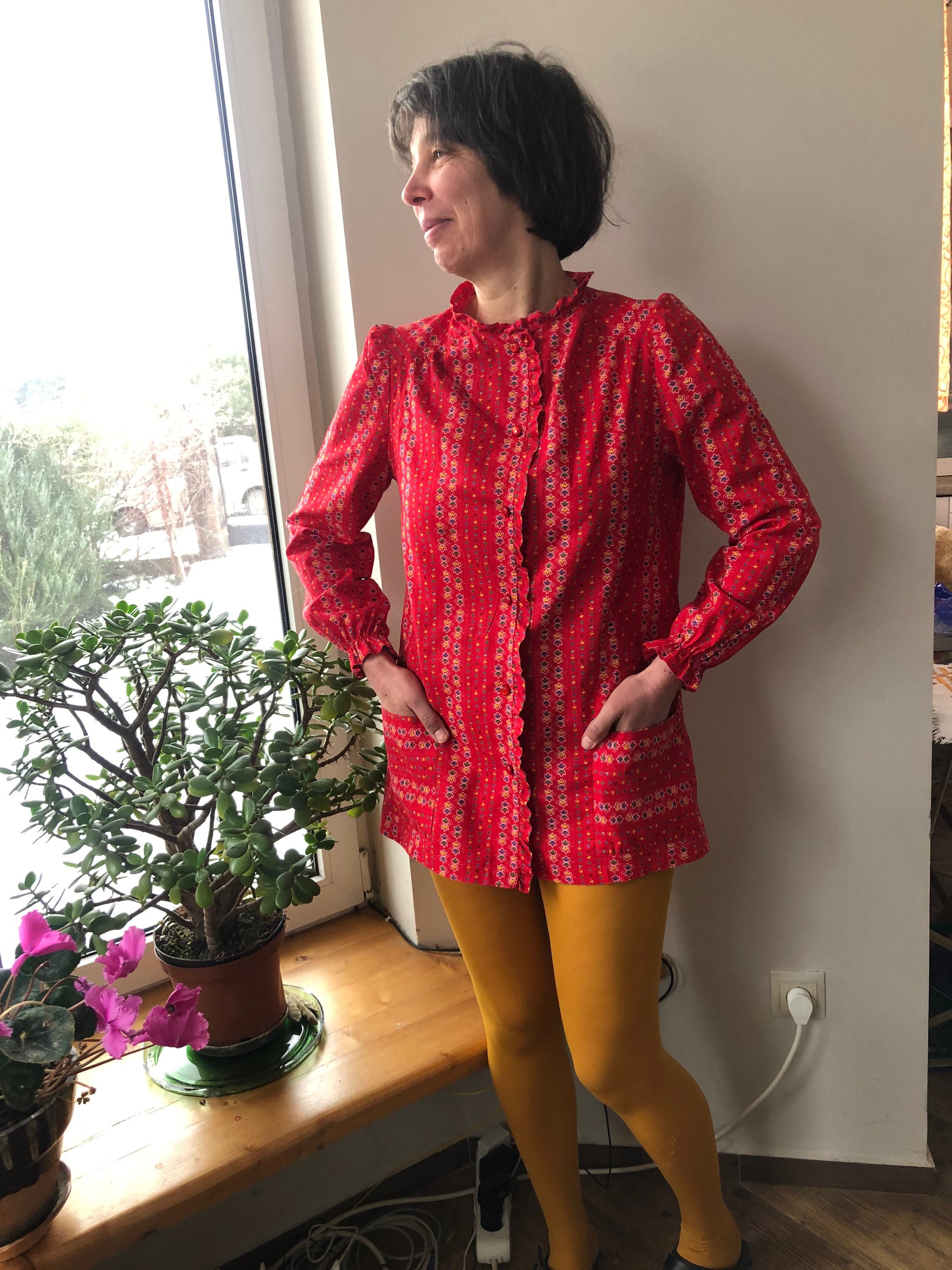 Chemisier Vintage Années 70 Rouge à Imprimé Floral - Taille 8 - Coton - Manches Longues - Occasion Bon état